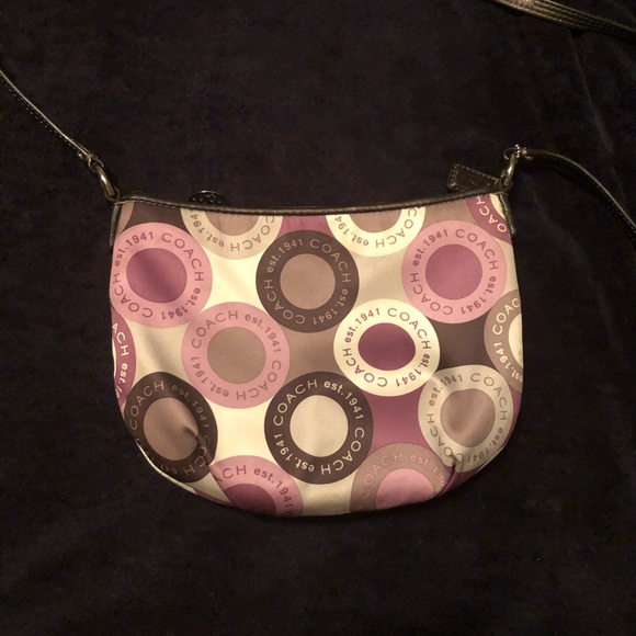 Coach shoulder purse - Picture 2 of 2